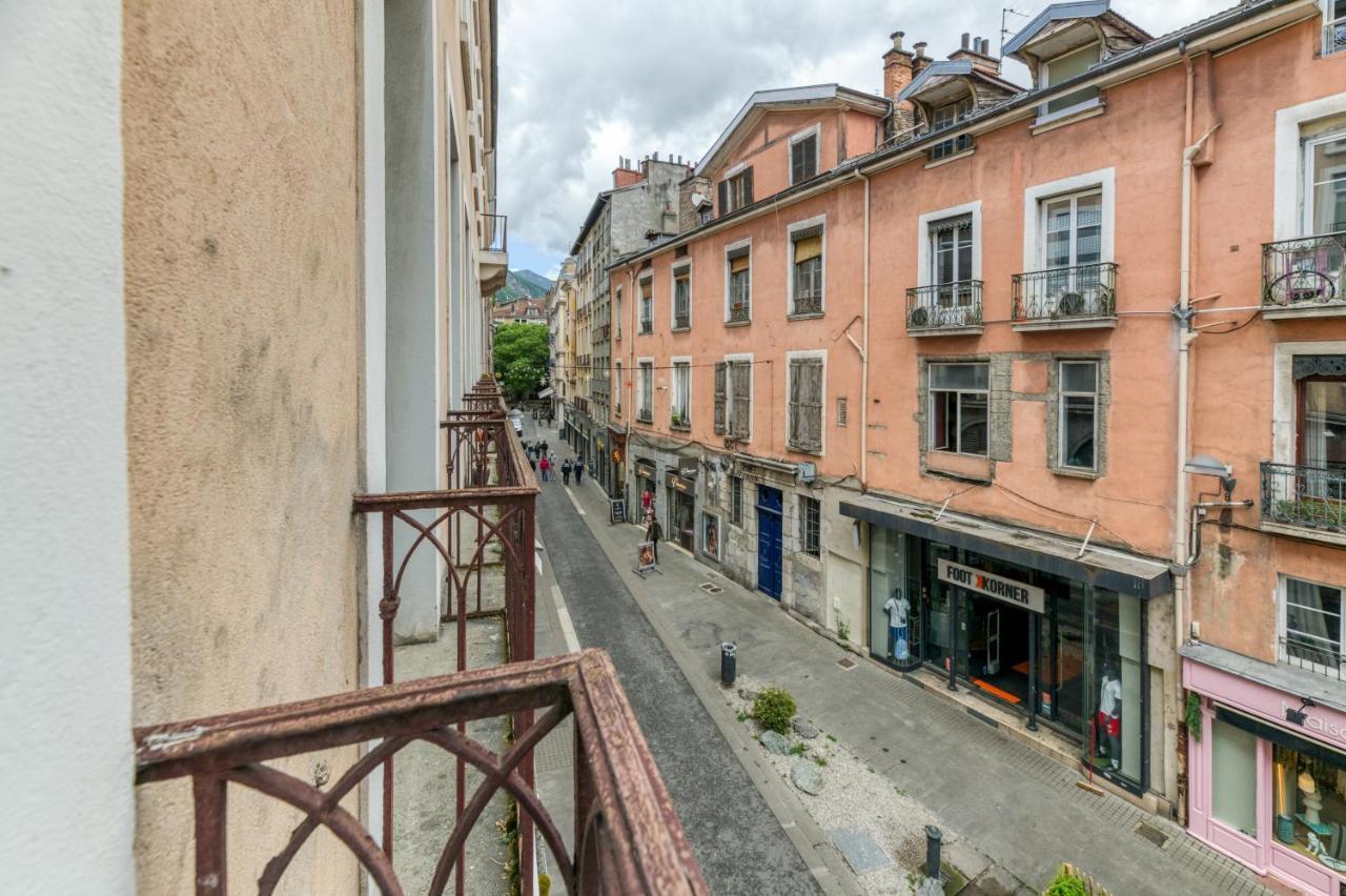 L'Elegance- Centre Historique- Confort- Netflix- Marche Frais Et Local Grenoble Bagian luar foto